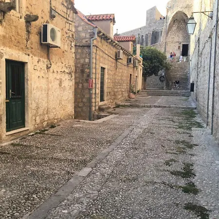 Apartment Old City Studio